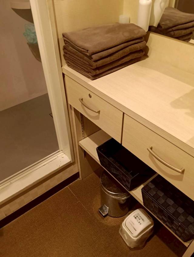 観光客の方から地元の方まで(*´ω｀*)