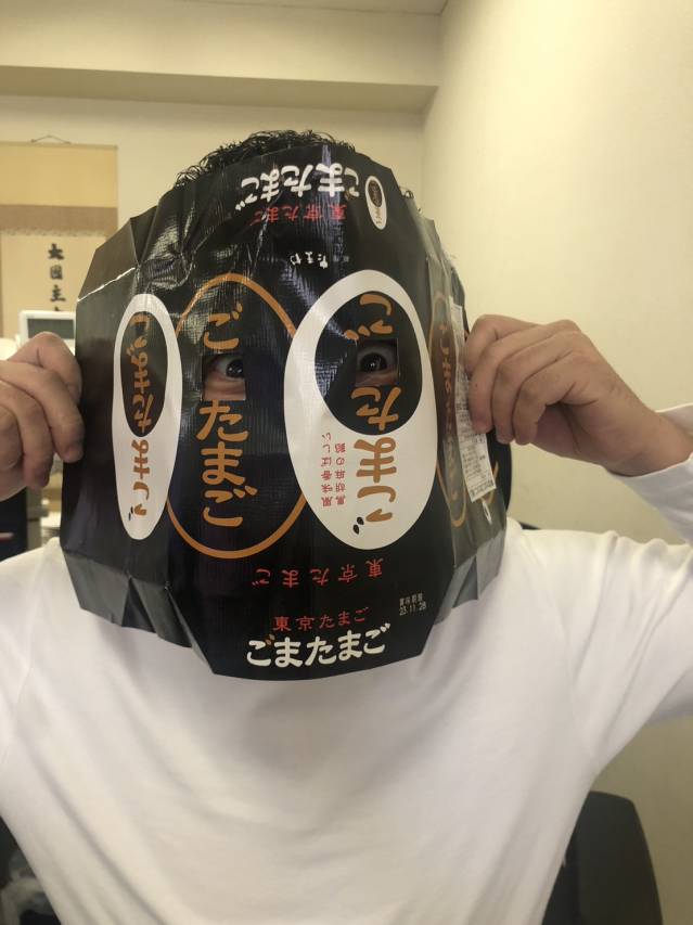 ごまたまごマン参上？！