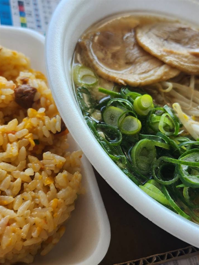 【真島ぶろぐ】競艇場で食う飯はうまい件