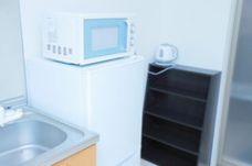 一般的な生活に必要な家具、家電は全て揃っております‼ 何かご希望な物があれば 何なりとお申し付け下さい‼