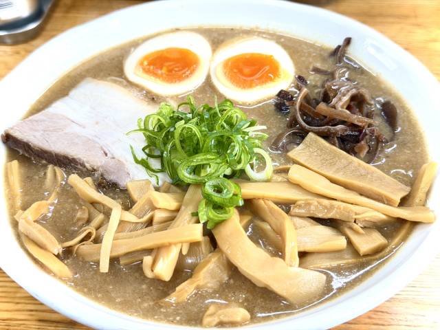 今日の昼飯ですよー