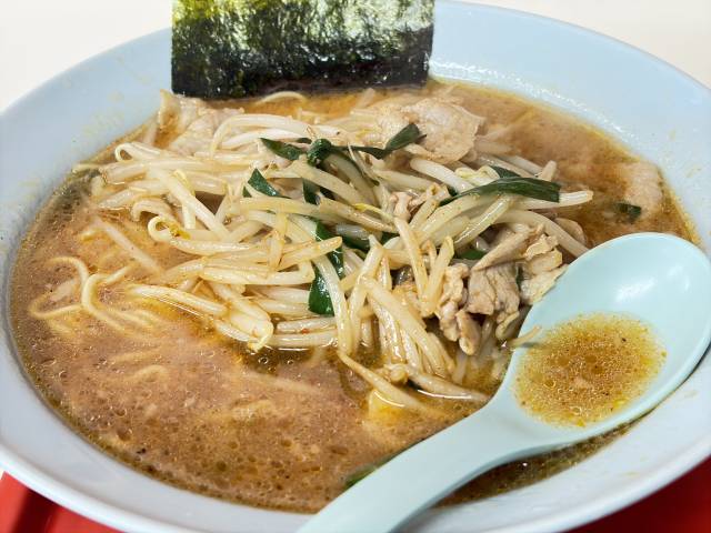 今日の昼飯ですよー