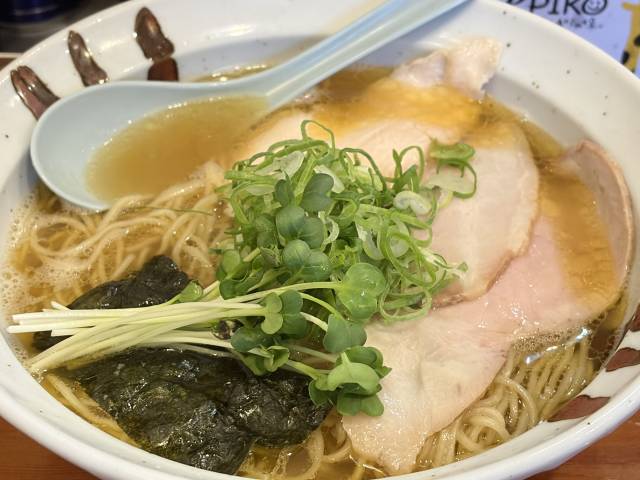 今日の昼飯ですよー