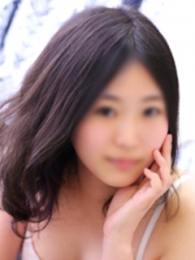 真央(23歳)